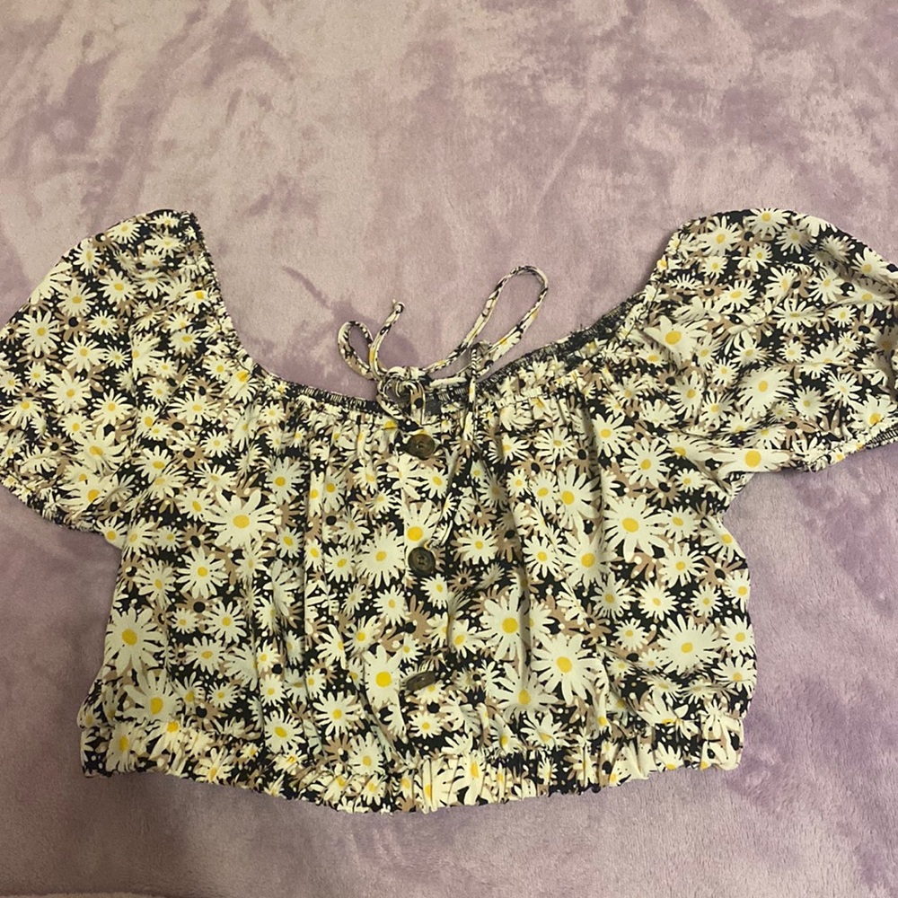 Lily Rose Cropped Floral Blouse
